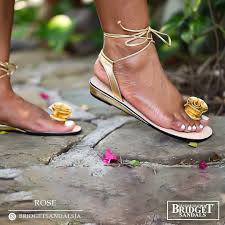 BRIDGET SANDALS-ROSE...READ DESCRIPTION
